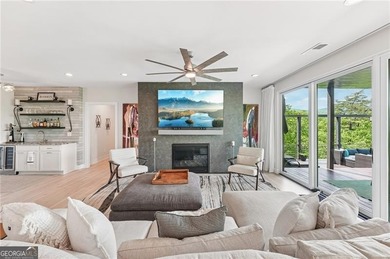 Luxury Living at its Finest - a Custom Modern Mountain Home - photo 15