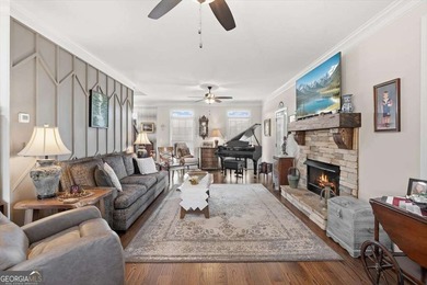 Experience the perfect harmony of grandeur and grace in this - photo 16