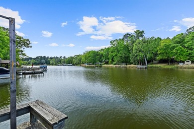 Tucked away in the towering pineywoods of East Texas, this - photo 20