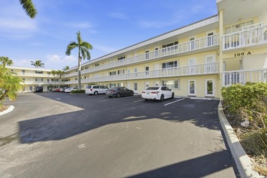 Wake up to the direct Intracoastal lifestyle at 100 Doolen Court - photo 2