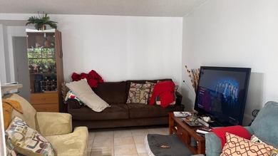 Gorgeous Single home 3 Bedrooms, 2.5 Bath located in the heart - photo 25