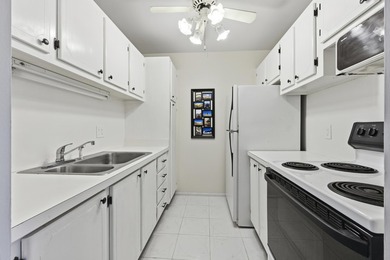 Wake up to the direct Intracoastal lifestyle at 100 Doolen Court - photo 5