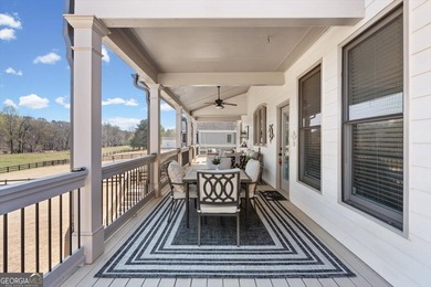 Experience the perfect harmony of grandeur and grace in this - photo 30