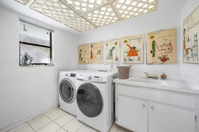 Situated on a quiet cul-de-sac street, with no traffic noise - photo 37