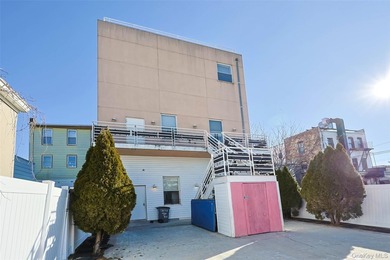 Exceptional opportunity to acquire a well-maintained, elevator - photo 8
