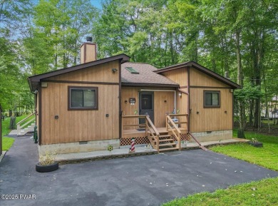Lake Home For Sale in Lake Ariel, Pennsylvania