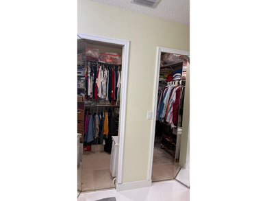 Gorgeous Single home 3 Bedrooms, 2.5 Bath located in the heart - photo 42