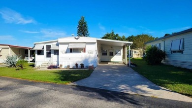 Lake Home For Sale in Dundee, Florida