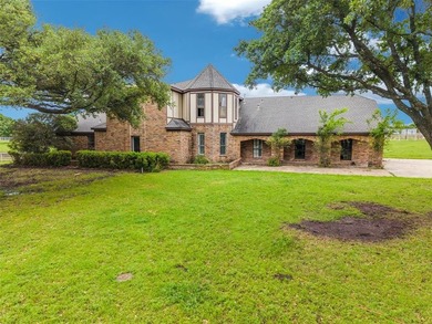 Enjoy a relaxed country lifestyle just 15 minutes from Dallas - photo 2
