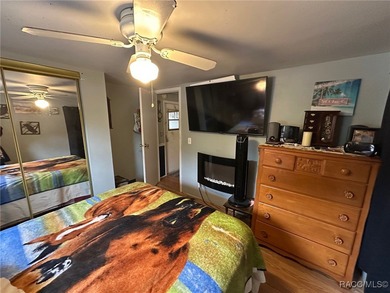 Well-cared-for and affordably priced, this charming mobile home - photo 8