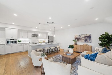 Luxury and convenience with Top-Rated Los Gatos Schools! - photo 1