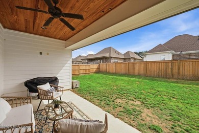 Welcome to this beautiful 4 bedroom, 3 bathroom home located in - photo 32