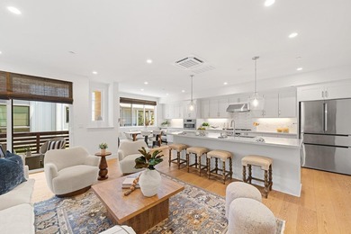 Luxury and convenience with Top-Rated Los Gatos Schools! - photo 3
