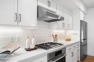 Luxury and convenience with Top-Rated Los Gatos Schools! - photo 9