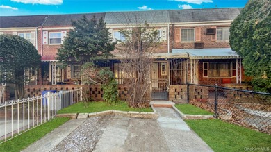 Location, location, location! This ultramodern masterpiece has - photo 2