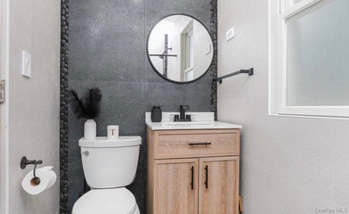 Move-In Ready with All Updated Features! This beautifully - photo 14