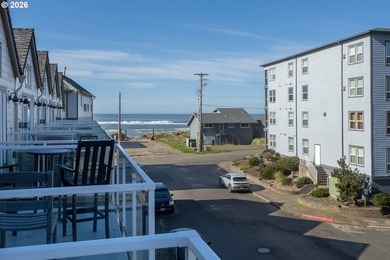 Welcome to this beautifully appointed 2-bedroom, 3-bathroom - photo 27