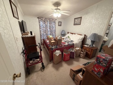 Escape to the peace and privacy of country living with this - photo 4