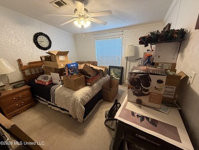 Escape to the peace and privacy of country living with this - photo 5