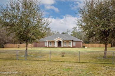 Rare opportunity IN OCEAN SPRINGS SCHOOL DISTRICT to own a - photo 2