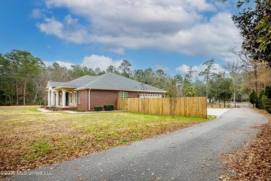 Rare opportunity IN OCEAN SPRINGS SCHOOL DISTRICT to own a - photo 3