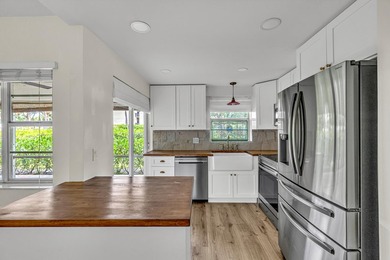 Welcome to this move-in-ready, freshly updated condo perfectly - photo 3