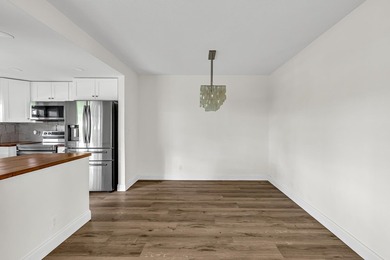 Welcome to this move-in-ready, freshly updated condo perfectly - photo 8