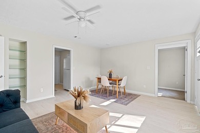 This practical 3 bedroom / 1 bathroom cottage offers a solid set - photo 11
