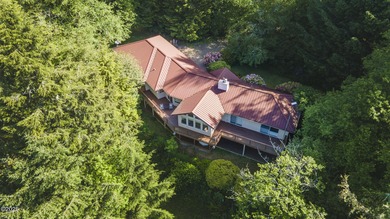 (private lake, pond, creek) Home For Sale in Siletz Oregon