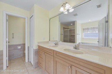 Beautifully maintained 4-bedroom, 2-bath home offering comfort - photo 27