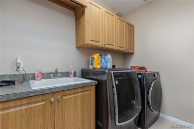 BEAUTIFULLY WELL APPOINTED LUXURY 5/3/3 POOL HOME LOCATED IN THE - photo 35