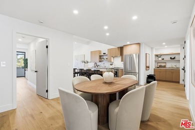 Extensively renovated, top-floor penthouse offering 2 bedrooms - photo 6