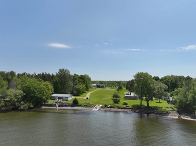 Discover your lakeside retreat on the shores of Lake Champlain - photo 11