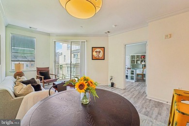 Price Improvement - Beautifully updated water view condo in - photo 12