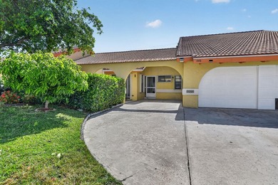 Welcome to this charming 3-bedroom, 2-bathroom, 1-car garage - photo 3