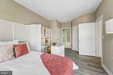 Price Improvement - Beautifully updated water view condo in - photo 14