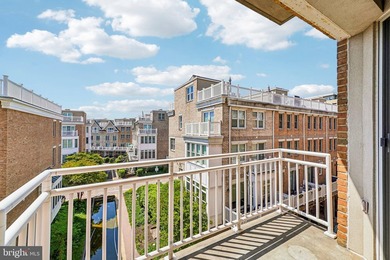 Price Improvement - Beautifully updated water view condo in - photo 17