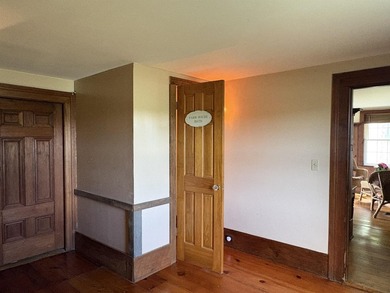 Discover your lakeside retreat on the shores of Lake Champlain - photo 29