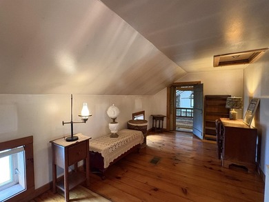 Discover your lakeside retreat on the shores of Lake Champlain - photo 30