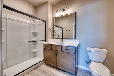 Experience the ease of condominium living in the Bitterroot - photo 31