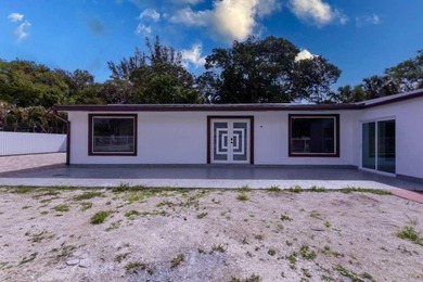 BEAUTIFUL HOME!! 4 bedrooms and 2 bathrooms, this property - photo 3