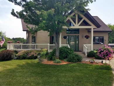 Waterfront home! Beautiful Lake Carroll home with 4 bedrooms, 3 - photo 6