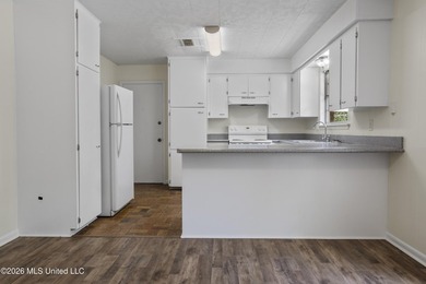 Discover the perfect blend of comfort, convenience, and coastal - photo 8