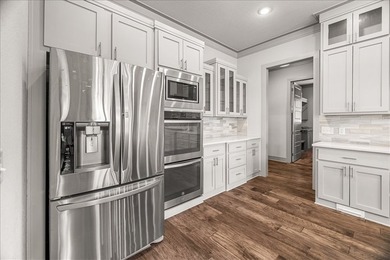 Luxury, comfort, and thoughtful design come together in this - photo 3