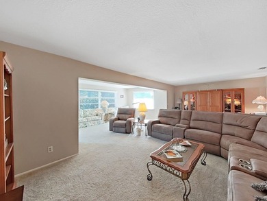 Looking for an exceptional active adult golf community in Tampa - photo 15