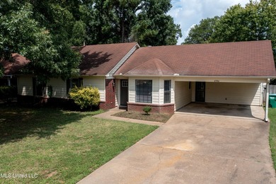 Come check it out! USDA LOAN ELIGIBLE! No City Taxes that makes - photo 2
