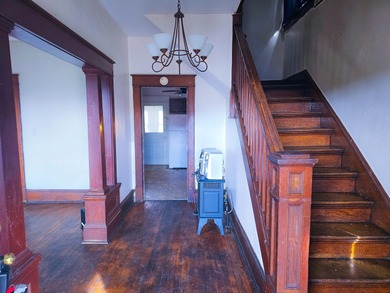 Charming 3-Bedroom Home in the Heart of Hinton, WV with River - photo 5