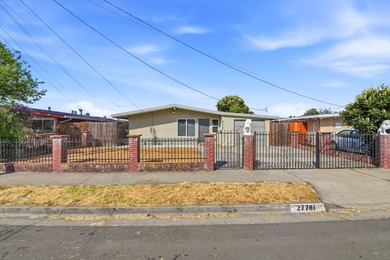 Welcome to 27881 Mandarin Ave in Hayward ! A beautifully updated - photo 2