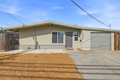 Welcome to 27881 Mandarin Ave in Hayward ! A beautifully updated - photo 3