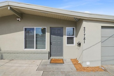 Welcome to 27881 Mandarin Ave in Hayward ! A beautifully updated - photo 4